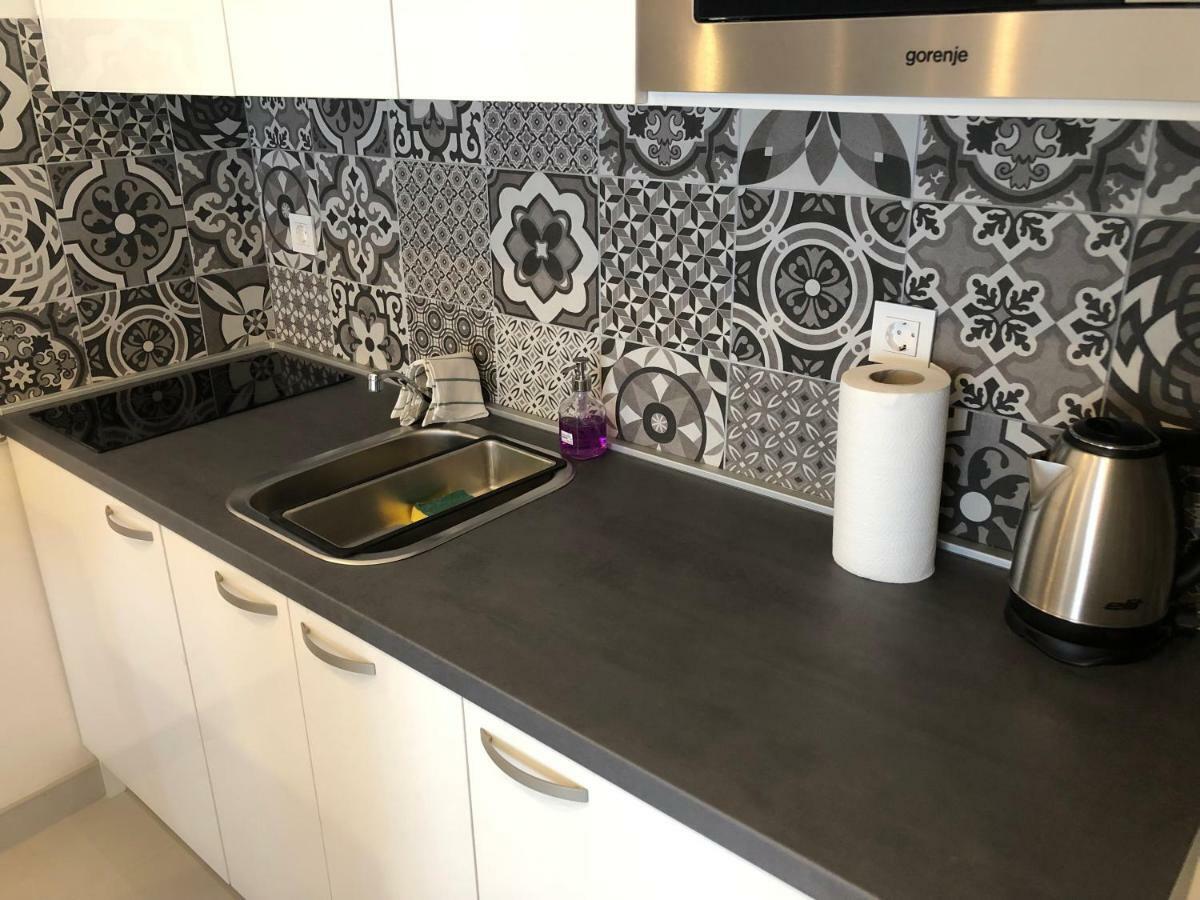 Penthouse "Sky 17" S Balkonom I Besplatnim Parkingom Apartment Загреб Екстериор снимка